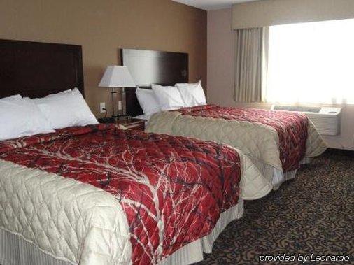 Canby Inn And Suites Room photo