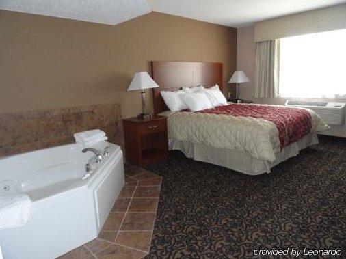 Canby Inn And Suites Room photo
